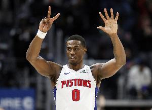 殺傷力很強(qiáng)！杜倫9中5砍下21分12板&拼6前場(chǎng)板 罰球12中11