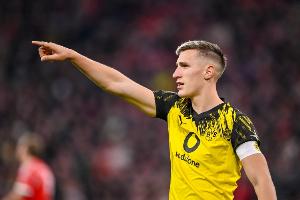 圖片報：施洛特貝克續(xù)約將漲薪和當(dāng)隊長，多特認(rèn)為拜仁對其沒需求