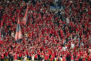 退出爭冠！蓉城官博被沖，大量球迷涌入評論區(qū)怒罵管理層引援不力