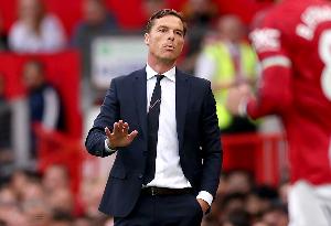 伯恩利主帥：不能說(shuō)阿森納完全依賴(lài)定位球，他們的防守非常穩(wěn)固