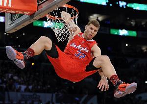 在巔峰期敢嘗試隔扣文班嗎？格里芬：1000%敢 可能被帽但總得嘗試