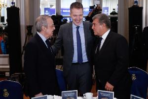 皇馬求償45億！每體：巴薩未正式退出歐超，也不打算向歐足聯(lián)索賠