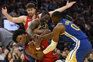 追夢(mèng)：我說爭(zhēng)冠球隊(duì)沒提提到火箭 因?yàn)榘㈤T打控衛(wèi)時(shí)他沒籃兒