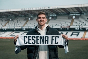 斯基拉：克林斯曼兒子喬納森將與意乙球隊(duì)切塞納續(xù)約至2028年