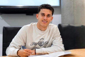 阿斯：小雷耶斯與皇馬完成續(xù)約，繼續(xù)在皇馬青訓(xùn)體系中穩(wěn)步成長(zhǎng)