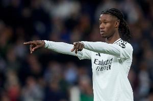 阿斯：卡馬文加在國家德比表現(xiàn)出色，受到皇馬主帥阿隆索重用