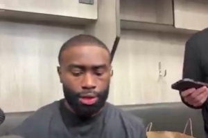 杰倫-布朗：裁判縱容對(duì)手對(duì)我有太多身體接觸 真的受夠這破事了