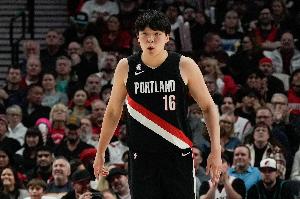 ??繼續(xù)等待！楊瀚森上半場未獲出場機會 NBA生涯首次！
