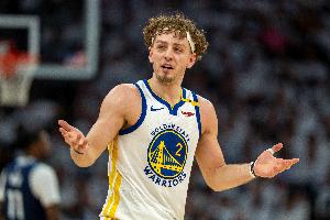 科爾：最后時(shí)刻的執(zhí)行力浪費(fèi)了年輕人建立起的優(yōu)勢 波杰&穆迪很棒