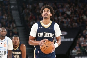 老隊(duì)友！鵜鶘首發(fā)：普爾頂替受傷的錫安 盧尼頂替生病的米西