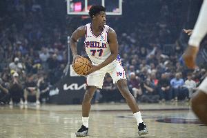 撞墻了！埃奇庫(kù)姆狀態(tài)低迷 14中3&三分5中0僅拿7分4板4助