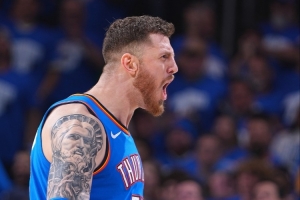 哈爾滕施泰因以75+%命中率砍下至少30+15 雷霆隊史首人！