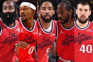 本季快船最常用的陣容進攻效率120.9&防守效率131.8 凈效率-10.8