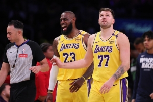 隆多：NBA各隊都在跑相同的戰(zhàn)術 湖人等隊是前鋒發(fā)起進攻不需控衛(wèi)