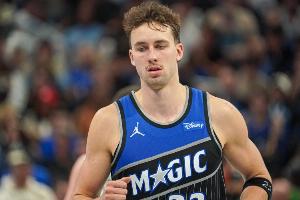 很拼但進(jìn)攻效率太低！小瓦格納17中5拿到20分9板3助2斷 7前場板