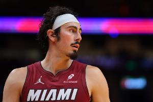 博彩網(wǎng)站列最佳第六人賠率：哈克斯+650領(lǐng)銜 A·米切爾+750排第二