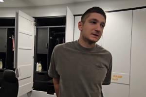 阿倫談狄龍撞老詹吃T：還剩10秒只差1分的情況下 吃T本該很難的