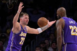 解說談湖人險勝：比賽搞笑程度 放在喜劇節(jié)目就是直接晉級的水平