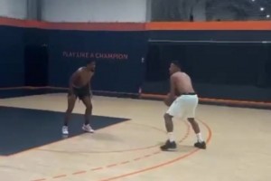 技術(shù)如何？姆巴佩籃球1v1成功把球投進(jìn) ??