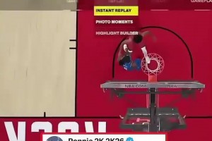 這……是超人？網(wǎng)友玩游戲用KD做出了逆天封蓋！2K主管：好防守！