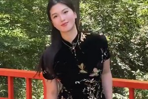 穿上旗袍的野球場肘姐，氣質(zhì)一下子就起來了！??