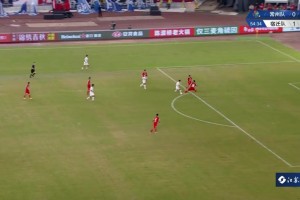 宿遷隊(duì)再下一城！高馳冷靜貼地?cái)?，登頂蘇超射手榜榜首