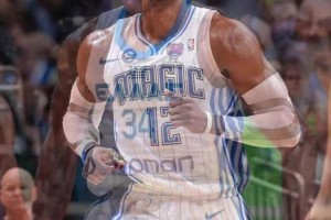 霍華德和字母哥，誰身體素質(zhì)更好？楊毅：不好說，字母哥技術(shù)更好