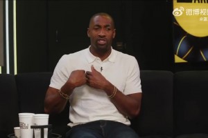 阿里納斯：詹姆斯需要像韋德、濃眉、歐文這樣的球員為他終結(jié)比賽