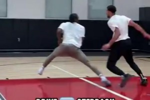 三個(gè)人誰(shuí)單挑更強(qiáng)？拉文馬克西烏布雷此前訓(xùn)練中互相單挑！