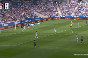 姆巴佩助攻居萊爾閃電破門，但越位在先被吹無(wú)效