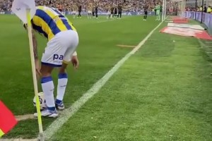 這就是常務(wù)副球王的實(shí)力！37歲老將迪馬利亞角球直接破門