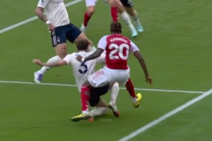 依舊立棍單打！馬杜埃凱vs森林個人集錦，瘋狂突破一人爆邊