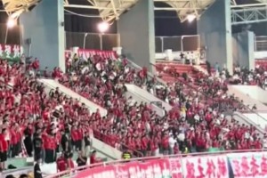 傷疤！現(xiàn)場實(shí)拍：國安客戰(zhàn)河南，河南球迷高喊“6-0”??