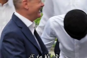 全國(guó)的驕傲！德國(guó)男籃歐錦賽奪冠回國(guó)受到總理朔爾茨接見(jiàn)