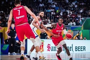 楊毅：德國現(xiàn)在能和美國打速度，人家造變形金剛了，我們還蓋長城