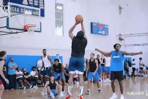 曾經(jīng)和周琦爭奪輪換的男人，現(xiàn)在手握三千萬合同+NBA冠軍，野球場大殺四方