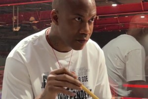 馬布里在中國待久了，連“國粹”都學(xué)會了！??