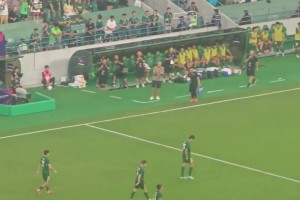 眾矢之的！網(wǎng)友盤點(diǎn)：京豫大戰(zhàn)時(shí)河南球迷和國安球迷先后怒斥王剛