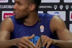 現(xiàn)聲明言和！字母哥此前回應申京：看完我集錦再評價我會不會傳球