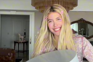 可可愛愛的旺達(dá)少女粉~這么大的護(hù)膚霜是哪里在賣的??