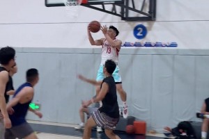 不得不說(shuō)小哥這幾下確實(shí)像火箭登