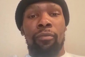 杜蘭特：沒(méi)錯(cuò)，正是在下??????