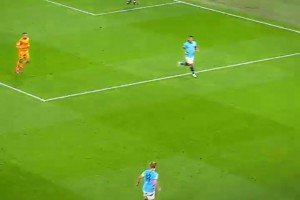 過掉對手他有一萬種方式！三笘薰邊路精彩操作合集！