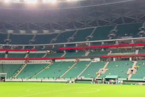 國(guó)安博主埃萊夫賽感嘆：比賽中空空如也的工體近三年首次出現(xiàn)倒戈