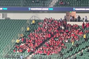 亞冠二級沒人看啊！看看工體現(xiàn)場的上座率。。