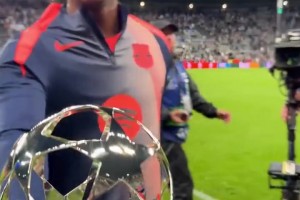 回到英倫的拉師傅是MVP！拉什福德梅開二度，助巴薩歐冠開門紅！