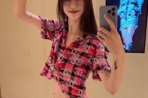 孫悅糊涂?。O悅前妻陳露穿露臍裝跳舞 身材還是那么頂啊~