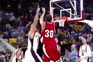 就此開啟巨星之路！回顧17年前?庫里瘋三狂轟40分助隊取勝