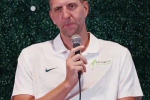 諾維茨基：我平時不關注NCAA，但弗拉格真材實料，真值得一看！