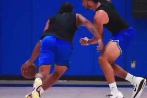 承前啟后！班凱羅、弗拉格等杜克校友組隊(duì)與新陣容進(jìn)行對(duì)抗賽！